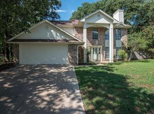 729 Meadow Crst, Azle, TX 76020