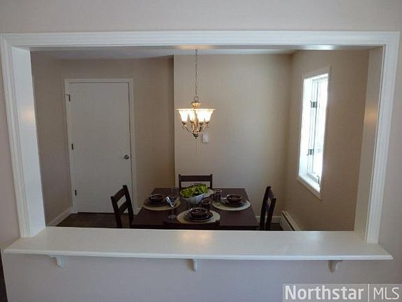 5th image of 1790 Hyacinth Ave E