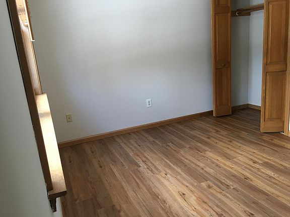 5th image of 42 Norman Dr