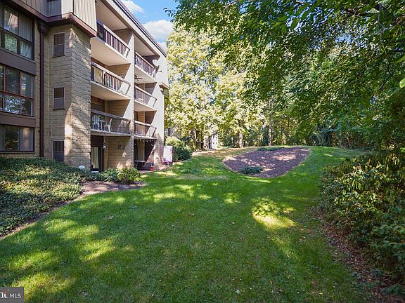 3rd image of 5160 Maris Ave APT 201