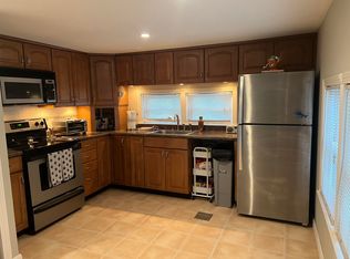 15 Mobile Dr, Hudson, NH 03051