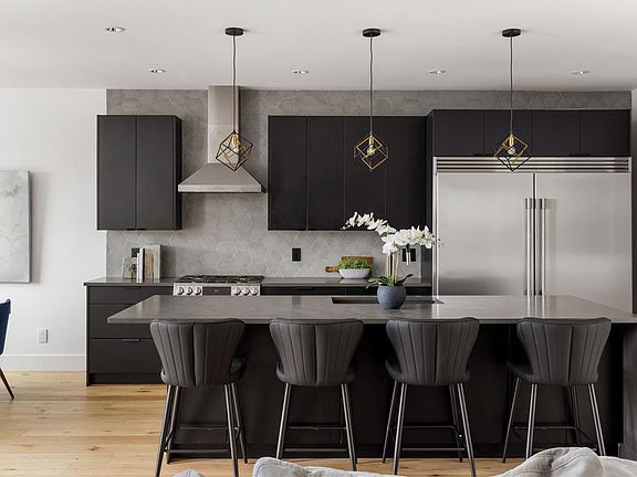 4th image of 7012 Clarkson Pl