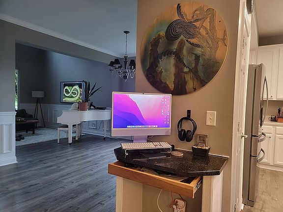 4th image of 10480 Moss Wood Dr