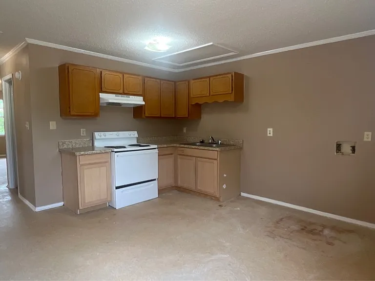 310 Carriage Ln #A — Photo 7