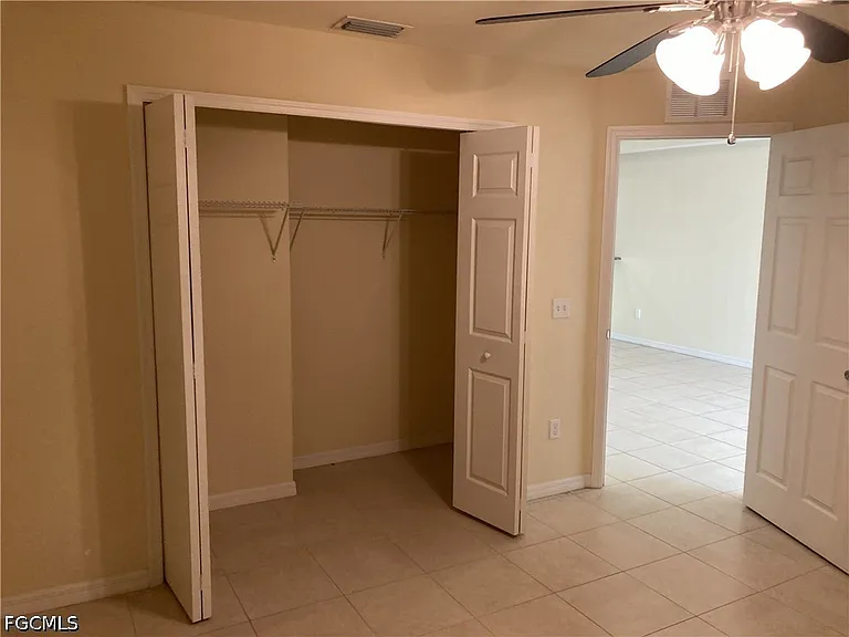 4415 SW 7th Pl — Photo 10