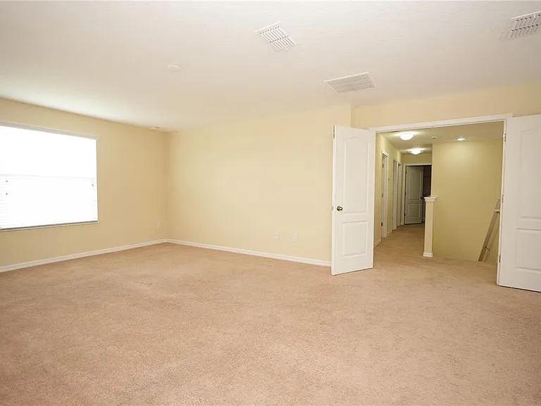 2926 Youngford St — Photo 27
