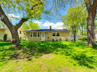 216 Granada Rd, Carpentersville, IL 60110