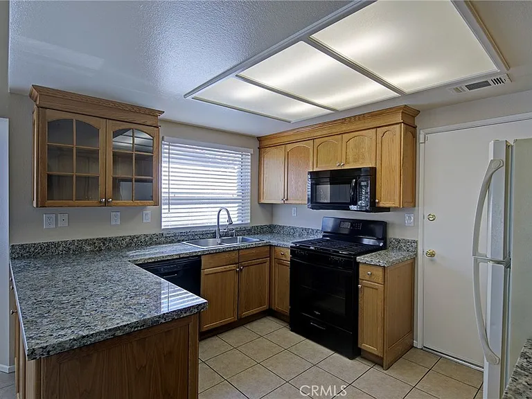 26640 Braddock Rd — Photo 9