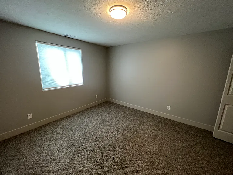 274 Capstone Dr — Photo 13