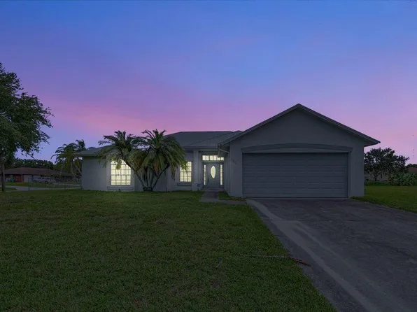 300 Deerwood Lane, Fort Pierce, FL 34947