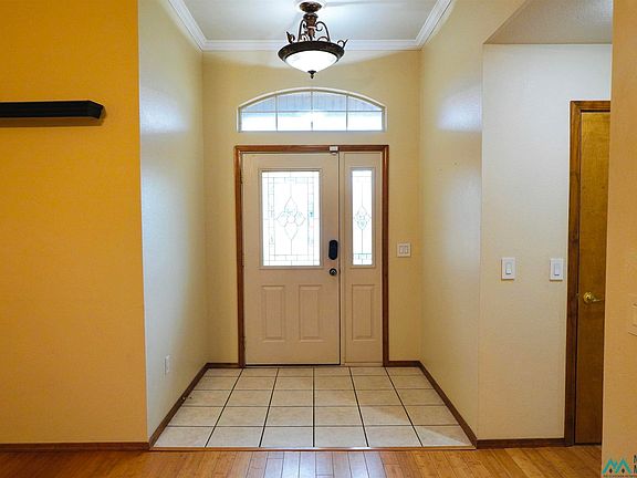 3rd image of 2324 Country Meadows Dr