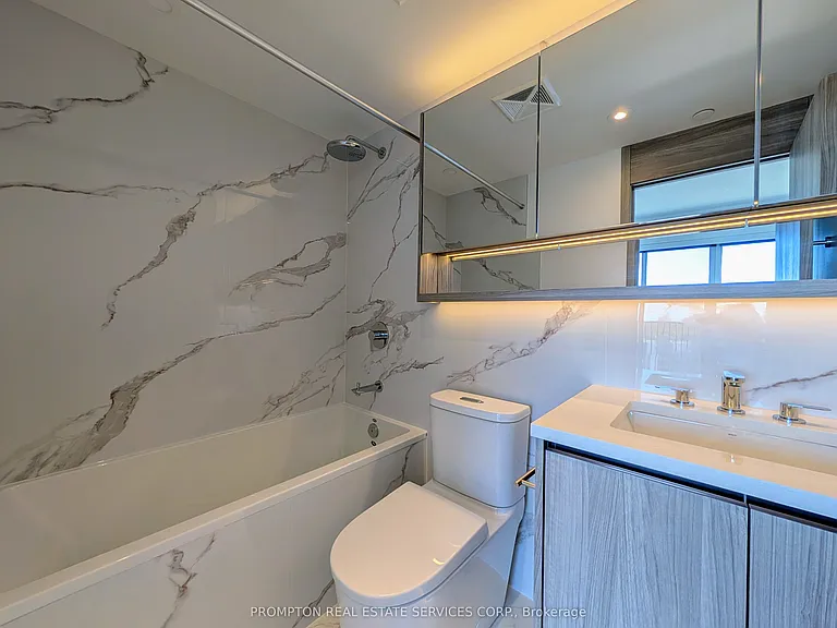 18 Esther Shiner Blvd #2909 — Photo 13
