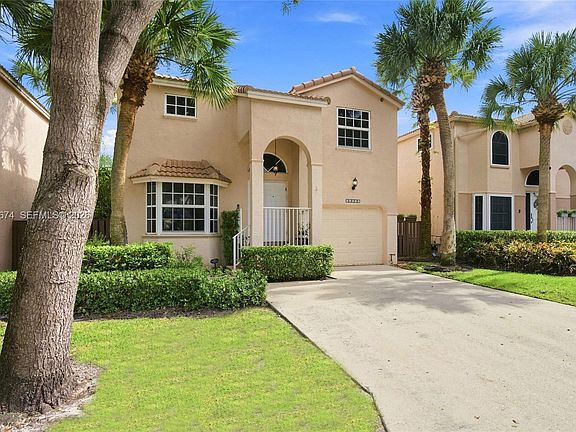 5th image of 10830 NW 12th Pl