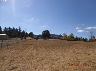 661 SE Tokay St, Winston, OR 97496