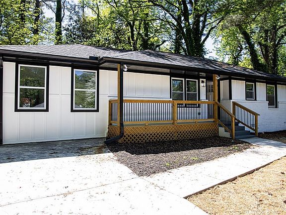 3rd image of 3013 Catalina Dr