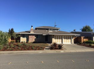 1235 Ridgewood Dr, Millbrae, CA 94030