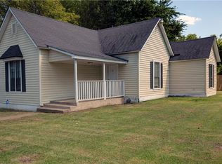 830 W Bond St, Denison, TX 75020