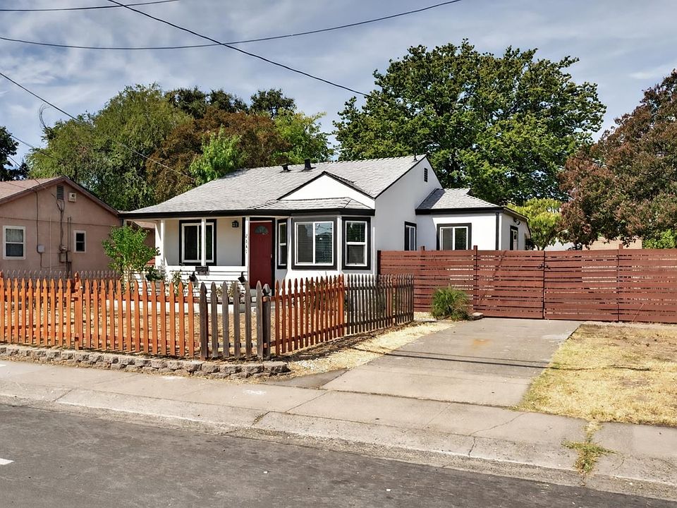 1st image of 2641 Norwood Ave