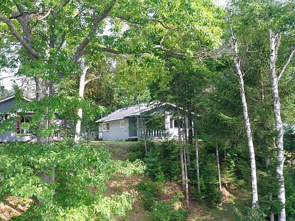 5th image of 2405 Goldfinch Ln