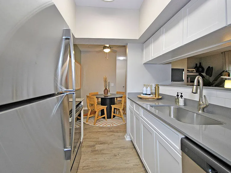 Fox Chase Apartments — Photo 7