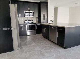 1521 NW 159th Ave, Pembroke Pines, FL 33028