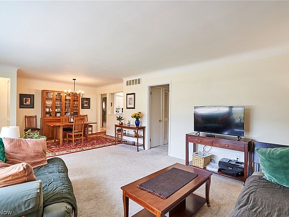 4th image of 6371 Eastondale Rd
