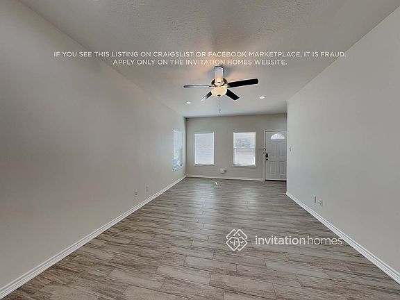 5th image of 318 Shady Bluff Dr