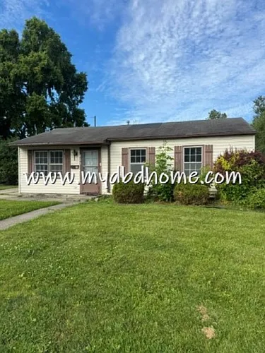 608 Warwick Ave Photo 1