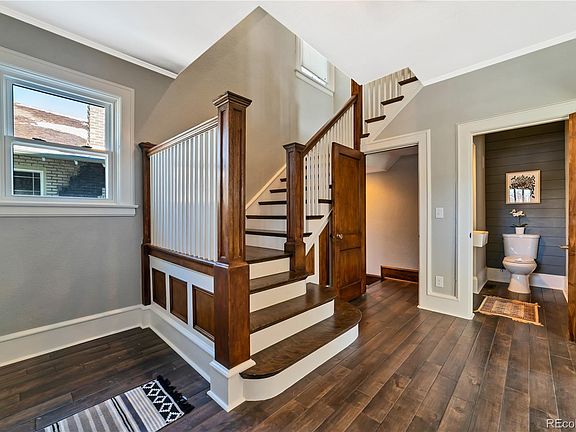 3rd image of 836 Saint Paul St