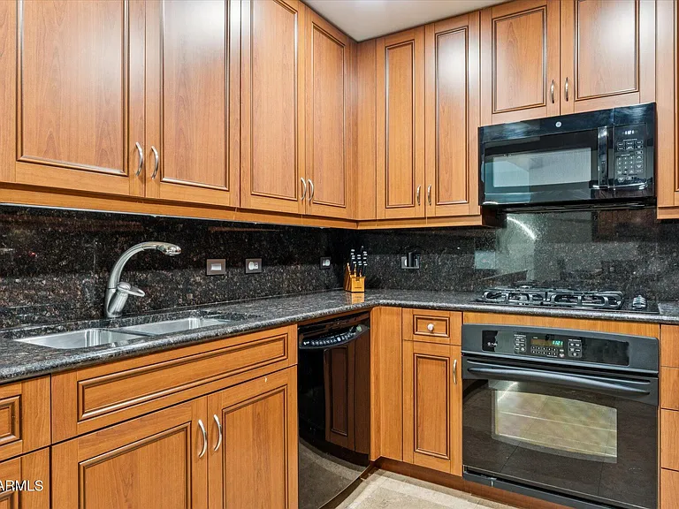 7161 E Rancho Vista Dr #1003 — Photo 10