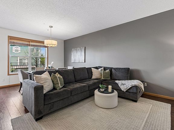 4th image of 15592 Eagles Nest Way