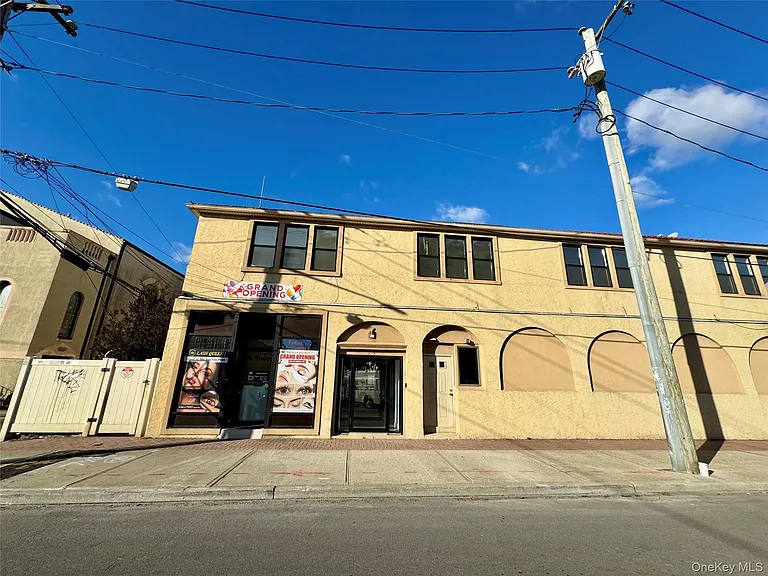 315 Riverside Blvd #1 — Photo 9