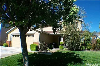 647 Mallard Dr photo 1