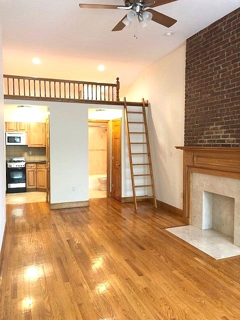 1st image of 330 W 77th St APT 1A