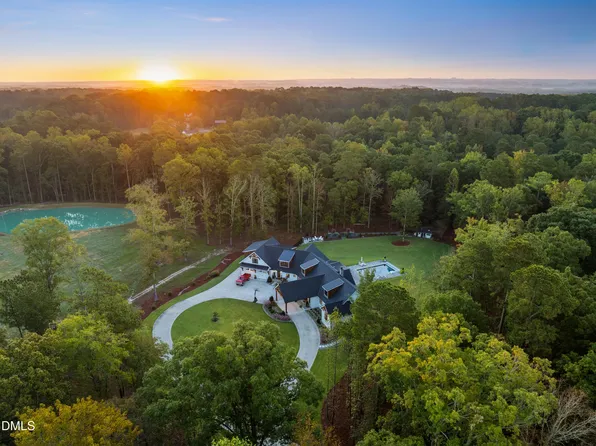 7610 Hazelhurst Cir, Apex, NC 27502