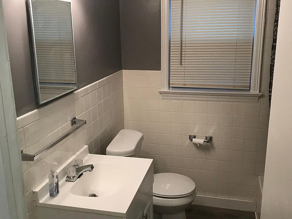 2nd image of 19347 Alcoy St