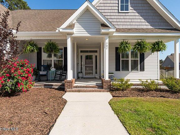 4th image of 302 Big Pine Court