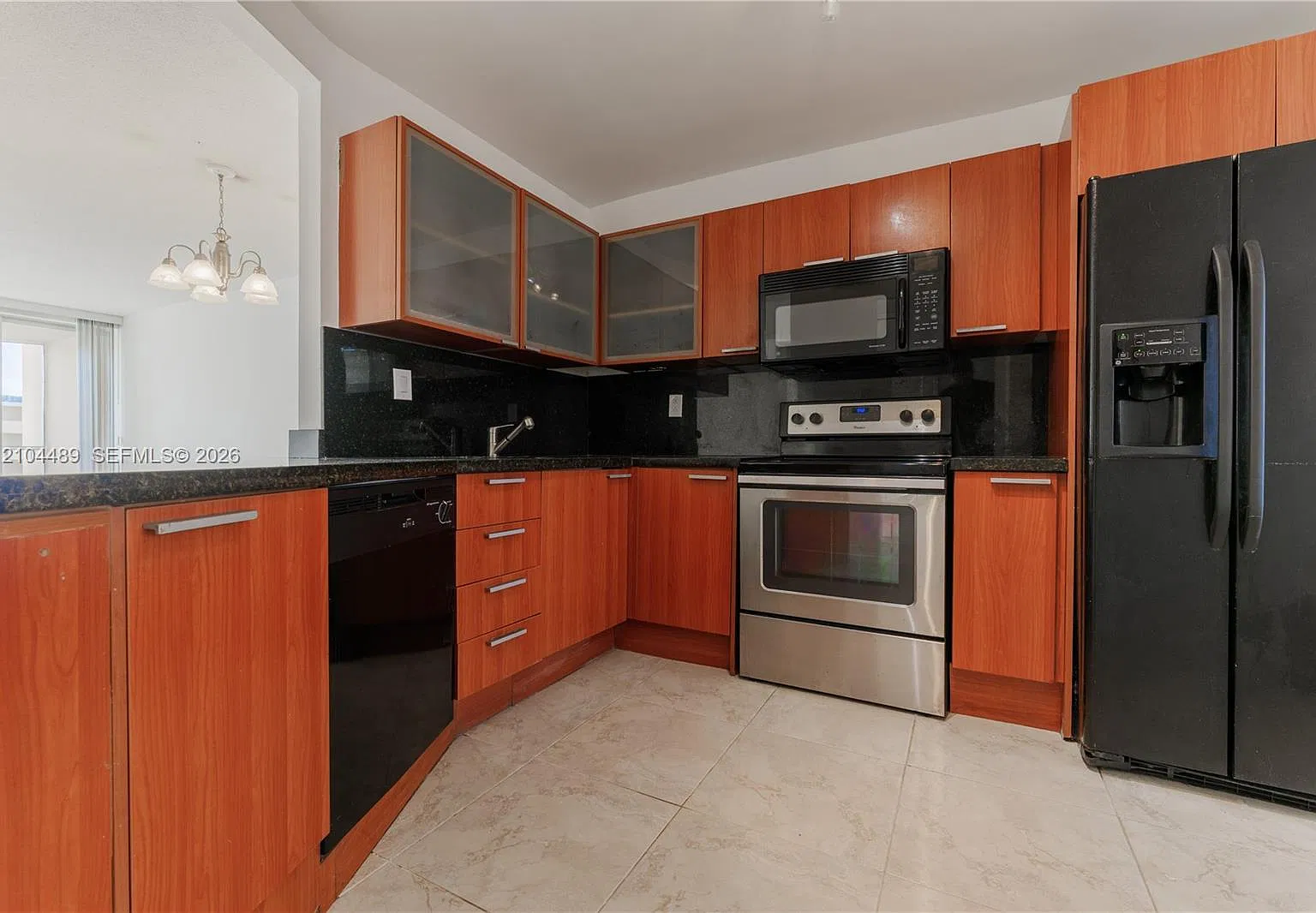 Jade Winds Group-Daisy Ga — Photo 4