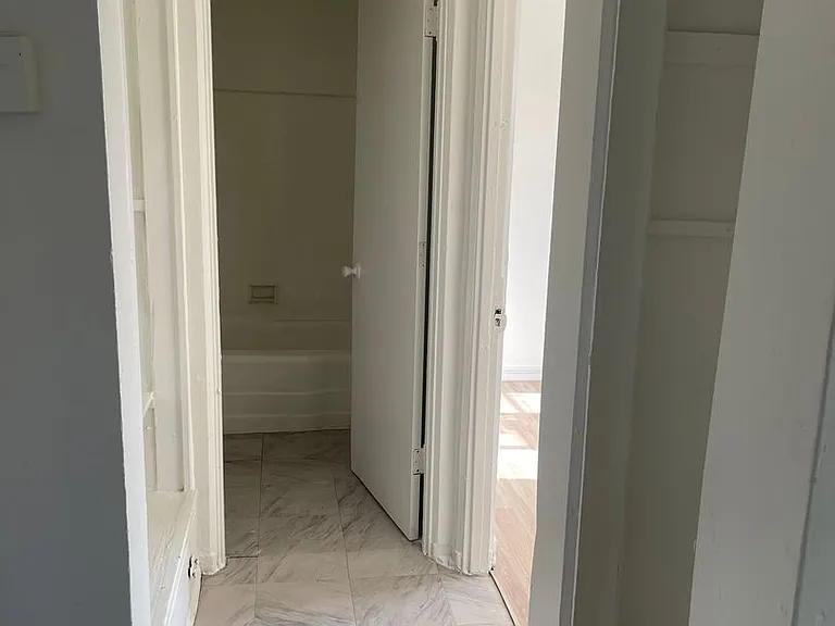 120 W McDowell Rd — Photo 5