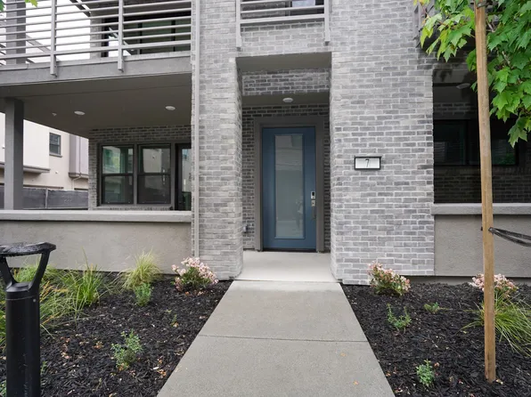1105 Artemisia Ter #7, Sunnyvale, CA 94086