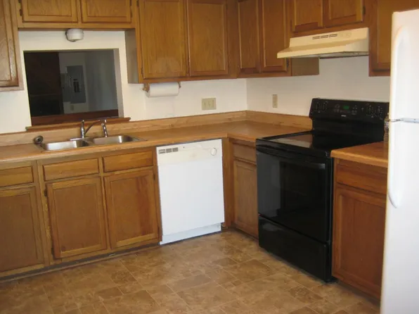 834 Tuition Dr, Virginia Beach, VA 23462