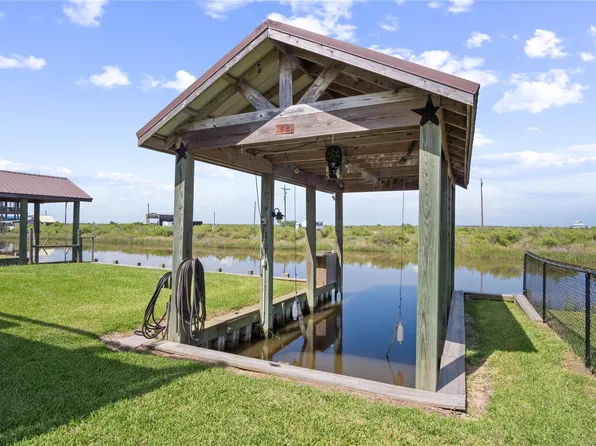1352 Van Sant, Port Bolivar, TX 77650