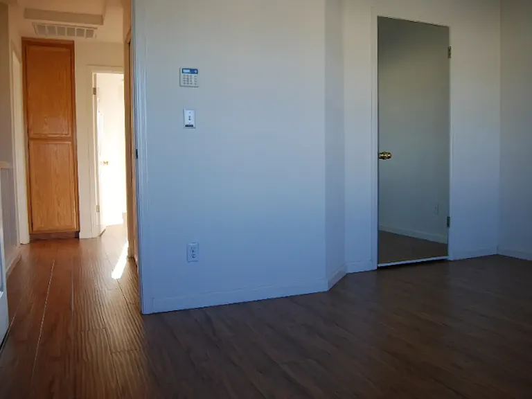 3737 Langdon Cmn — Photo 18