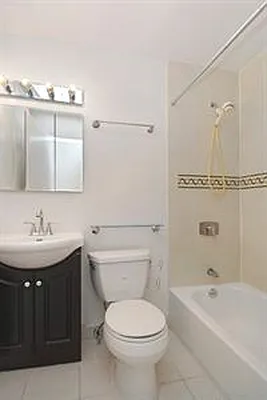 Rented by Douglas Elliman | media 24