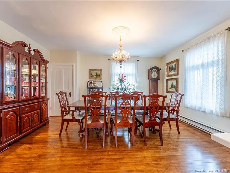 46 Reed Ave — Photo 14