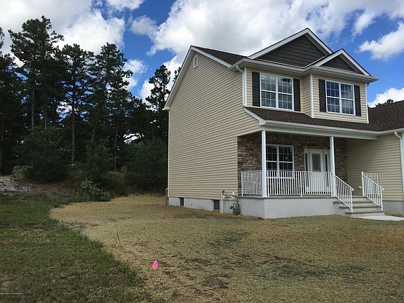 2nd image of 9 Karen Ct