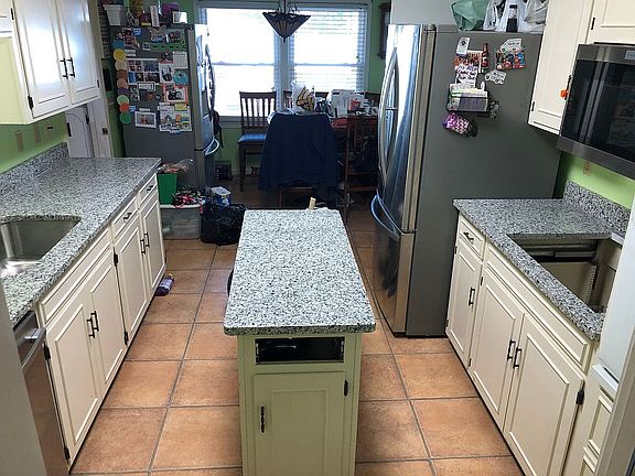 New kitchen granite