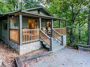 1720 Silver Poplar Ln, Sevierville, TN 37876