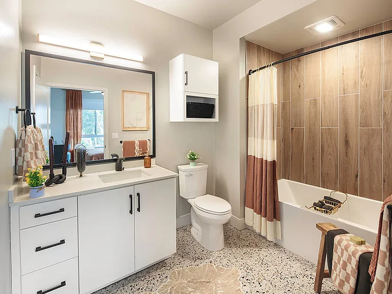CALIXA Apartment Homes — Photo 6
