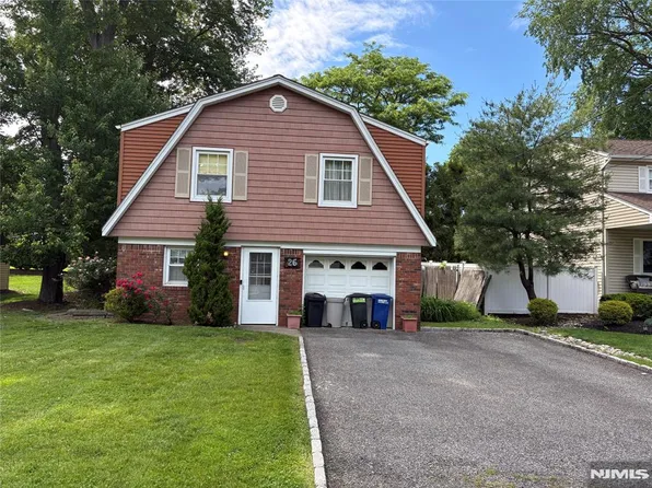 26 Pavonia Ave, Emerson, NJ 07630